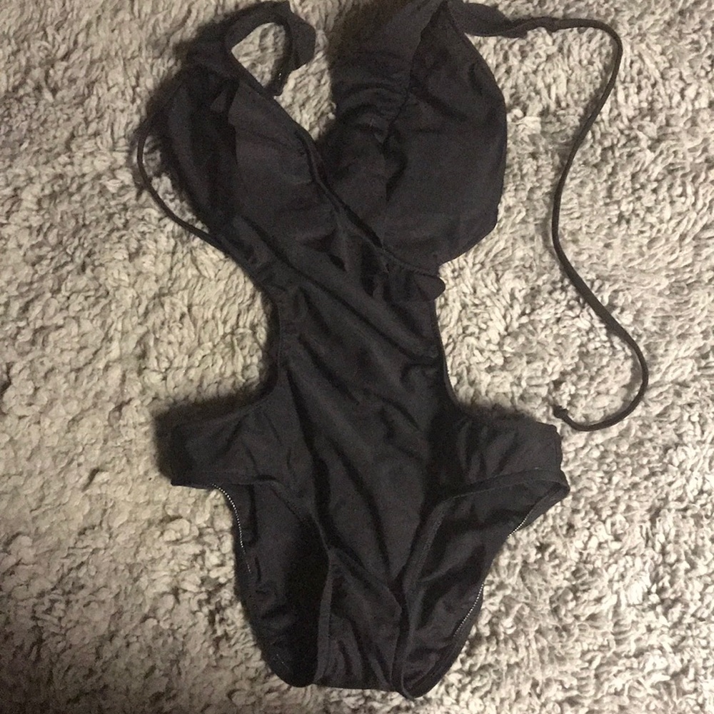 Bathing suit